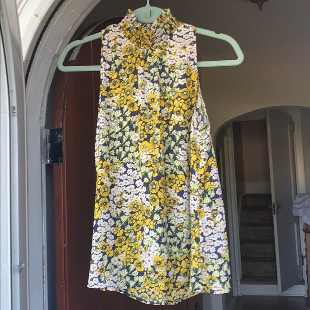 NWOT Veronica M. High Neck Sleeveless Blouse